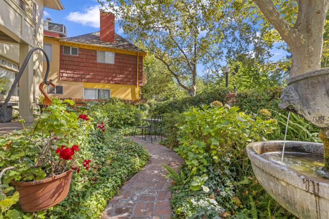 2711 I Street, Sacramento CA: https://media.crmls.org/mediaz/c466defe-9f9f-42cd-8fde-ae4175e01714.jpg