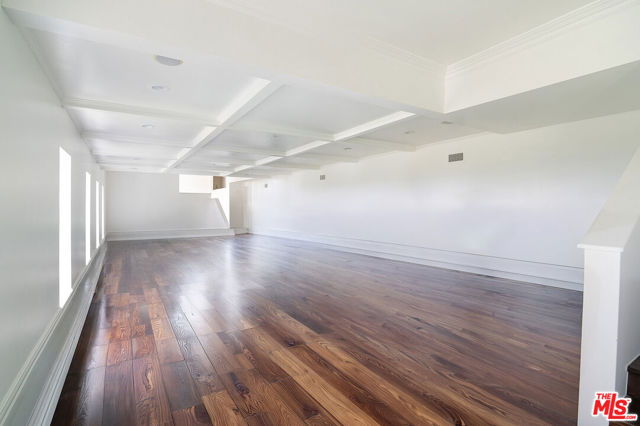 6 Bed Home for Sale in Los Angeles, California