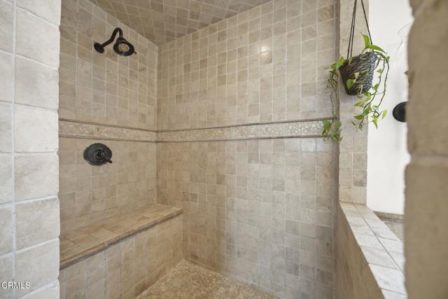2149 Monmouth Drive, Ventura CA: https://media.crmls.org/mediaz/c4686698-c9d9-4af4-9700-00c16a8580e1.jpg