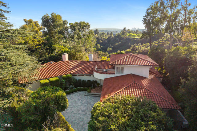 Detail Gallery Image 3 of 63 For 399 N San Rafael Ave, Pasadena,  CA 91105 - 3 Beds | 3/1 Baths