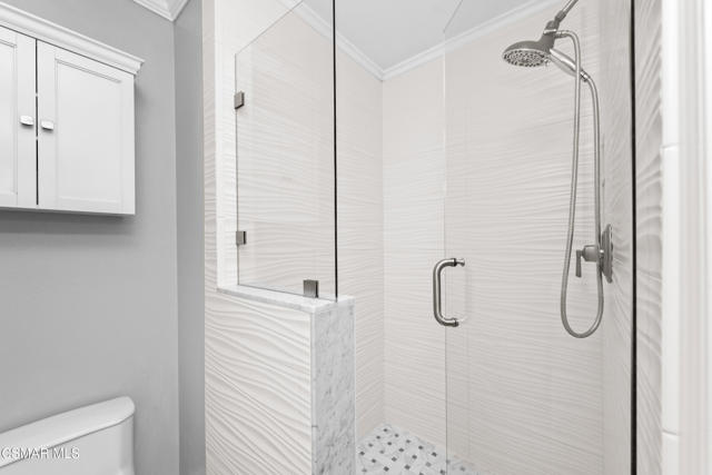 719 Westfield Court, Ventura CA: https://media.crmls.org/mediaz/c46976ee-5ada-4312-ada9-867074e2d0e6.jpg