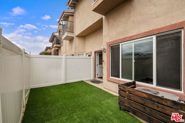 5241 Colodny Drive, Agoura Hills CA: https://media.crmls.org/mediaz/c469f707-672f-4f23-bc90-95a00d14bb6a.jpg