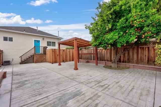 680 S 12th Street, San Jose CA: https://media.crmls.org/mediaz/c46a13ad-3587-43c9-9ea1-81e7768f8ad2.jpg