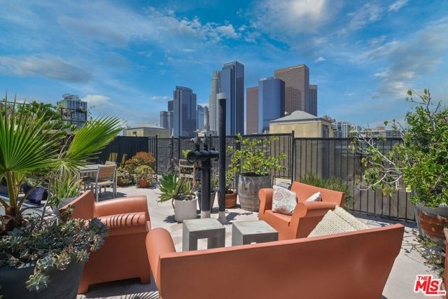 108 W 2nd Street, Los Angeles CA: https://media.crmls.org/mediaz/c46bcde5-5511-4ff9-b024-744a0f79ab74.jpg