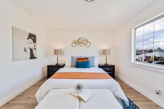 240 Daphne Way, East Palo Alto CA: https://media.crmls.org/mediaz/c46c6492-510c-48d7-bd2a-059a08fad5d6.jpg