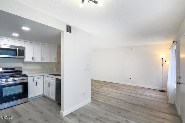 6832 1/2 Saint Estaban Street, Los Angeles CA: https://media.crmls.org/mediaz/c46d1122-4dff-4542-9a57-d2fb5141c33a.jpg