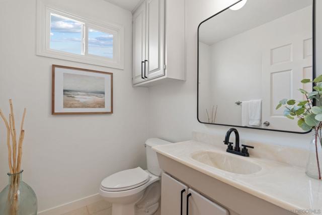 736 F Ave, Coronado CA: https://media.crmls.org/mediaz/c46fdadc-bdf2-4e2f-88b7-06fedfb88ebf.jpg