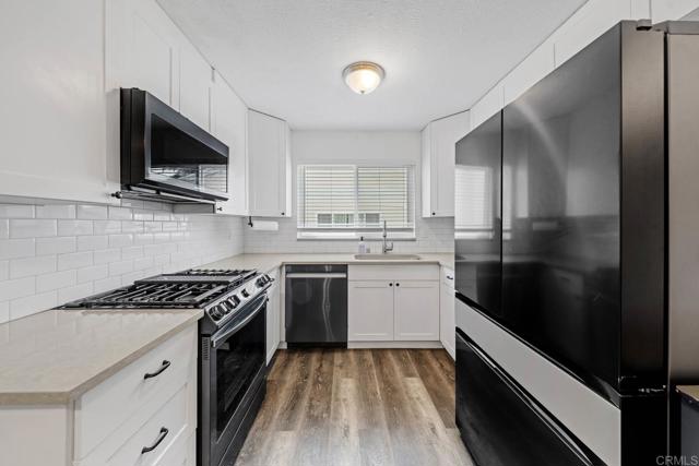 Detail Gallery Image 1 of 29 For 10784 N Magnolia Ave #H2,  Santee,  CA 92071 - 2 Beds | 2 Baths