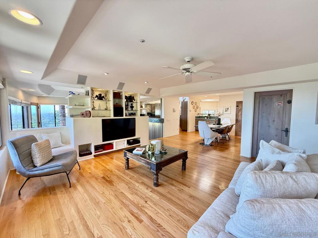 MLS #250029610SD image #22