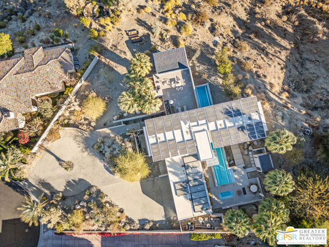 Image 21 of 52 For 27 Grande View Court