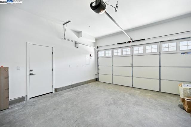 2100 Carbondale, Dublin CA: https://media.crmls.org/mediaz/c4706c2d-dd80-4587-830b-6d273275b08a.jpg