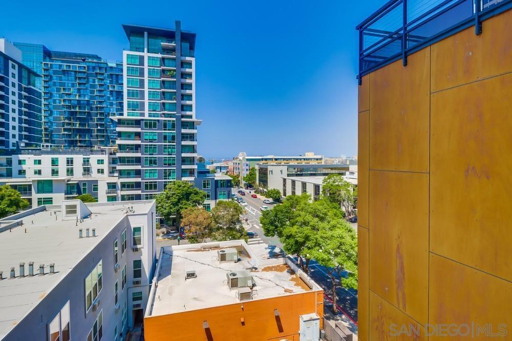 MLS #250035729SD img 34