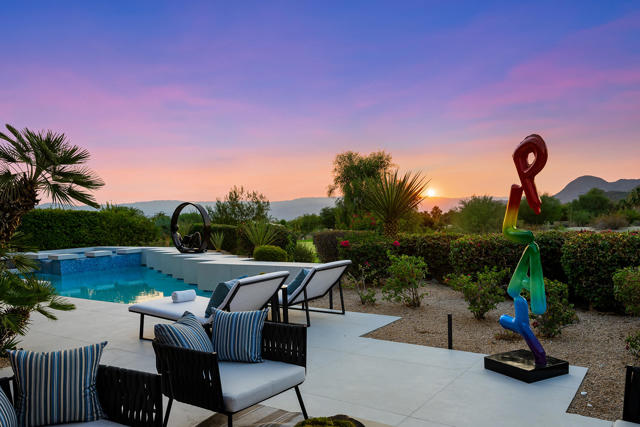 160 Kiva Drive, Palm Desert CA: https://media.crmls.org/mediaz/c471a561-2a63-468e-abe9-cc37315a260c.jpg
