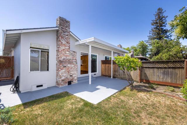1648 Oak Avenue, Redwood City CA: https://media.crmls.org/mediaz/c472502e-a1d1-4ff1-863b-f67807d7d853.jpg