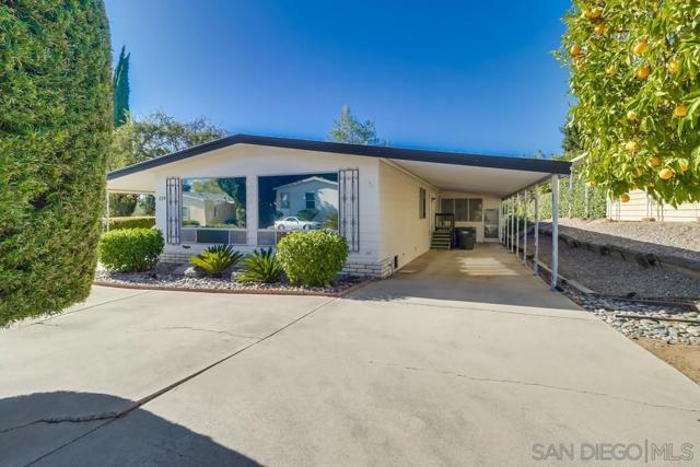 18218 Paradise Mountain Road, Valley Center CA: https://media.crmls.org/mediaz/c4725a28-9be4-4cb3-8cba-6e237a596518.jpg