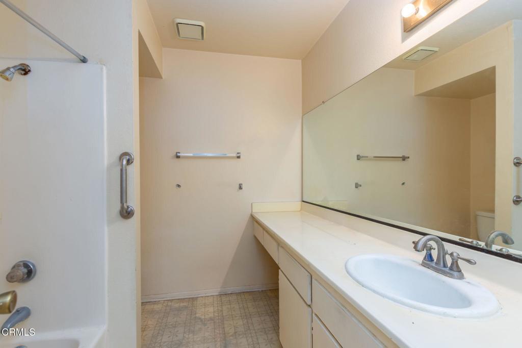 MLS #V1-30157 image #5