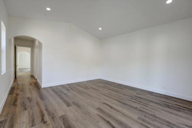 5808 Lake Vista Dr., Bonsall CA: https://media.crmls.org/mediaz/c472efd7-9255-4582-a51f-a422baadd82e.jpg