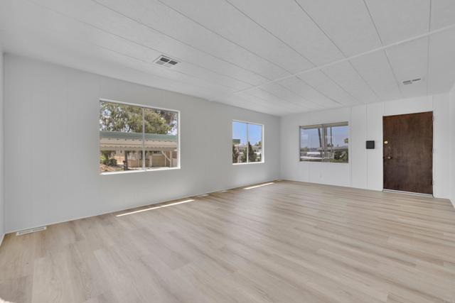 1120 Pepper Dr, El Cajon CA: https://media.crmls.org/mediaz/c4730530-7a3f-49a4-b1c6-a5ab9084b7f3.jpg