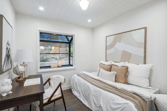 176 Los Trancos Circle, Portola Valley CA: https://media.crmls.org/mediaz/c473a8e0-0844-497a-9a43-53ed42eeafc7.jpg