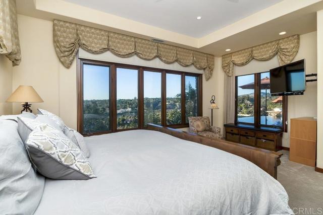 Detail Gallery Image 8 of 22 For 16934 Circa Del Norte, Rancho Santa Fe,  CA 92067 - 4 Beds | 4/1 Baths