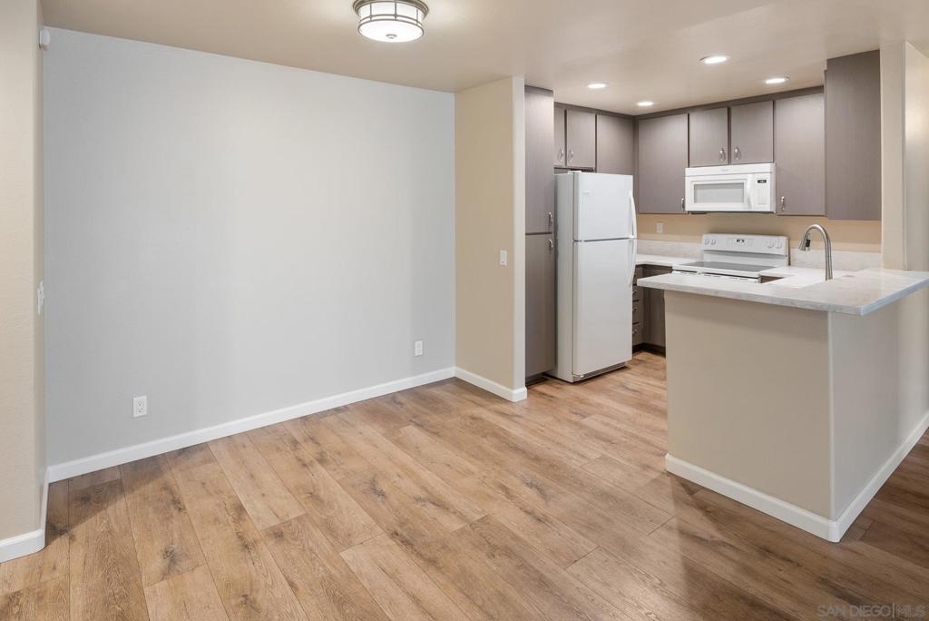 580 Camino De La Reina - photo 14
