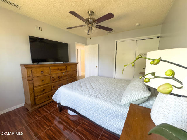 38251 Lisman Avenue, Palmdale CA: https://media.crmls.org/mediaz/c4780243-c053-4b06-b9c1-442e24f95df8.jpg