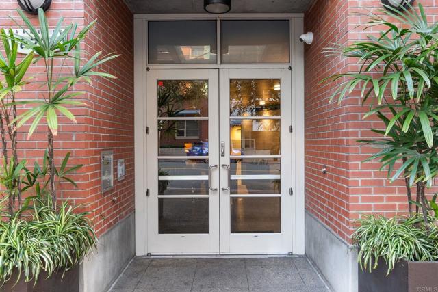 877 Island Avenue, San Diego CA: https://media.crmls.org/mediaz/c47870c8-feef-400d-82c5-a870578de83a.jpg