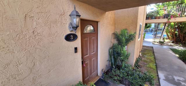 Detail Gallery Image 25 of 36 For 2561 White Oak Pl. #3,  Escondido,  CA 92027 - 2 Beds | 1 Baths