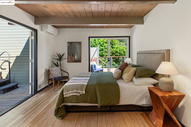 1148 Cragmont Ave, Berkeley CA: https://media.crmls.org/mediaz/c47891d9-e9ca-4b1f-8044-076209f5e11b.jpg