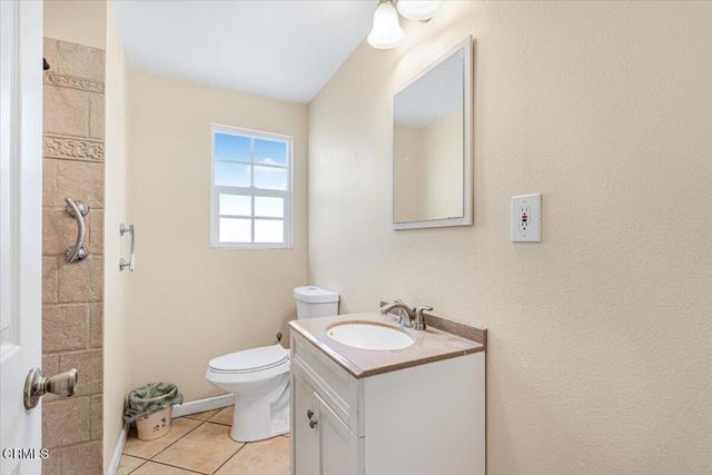 Detail Gallery Image 22 of 47 For 145 Ibsen Pl #3,  Oxnard,  CA 93033 - 2 Beds | 1 Baths