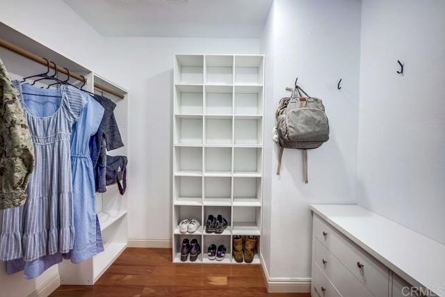 39685 ALMANSA, Murrieta CA: https://media.crmls.org/mediaz/c4796ced-e774-45bb-8ea2-526f5d0f761a.jpg