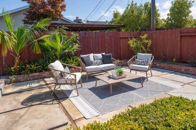 308 HILLER Street, Belmont CA: https://media.crmls.org/mediaz/c479f709-1506-4870-bc94-bdb969e9236c.jpg