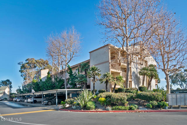 916 Lighthouse Way, Port Hueneme CA: https://media.crmls.org/mediaz/c47a13f1-c458-44ef-baf1-1e5e312f7e7b.jpg