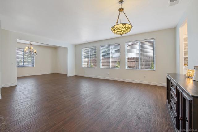 Image 9 of 69 For 2415 Oak Grove Ct