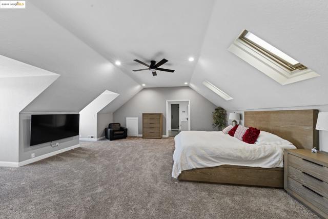51 Cunha Ct, Oakley CA: https://media.crmls.org/mediaz/c47b4e42-1bc6-4f1b-ba5f-5d5bed9176dc.jpg