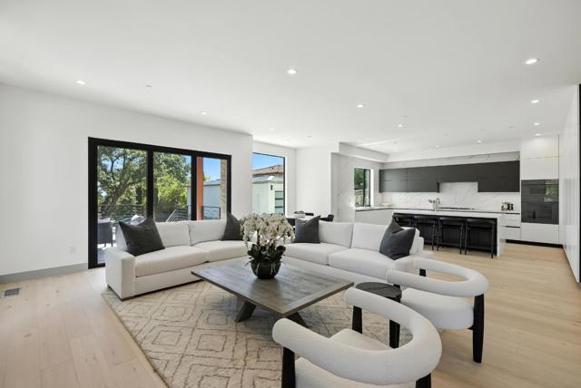 1127 Hillslope Place, Los Altos CA: https://media.crmls.org/mediaz/c47c5528-6c38-4177-a75d-fce2288a0f24.jpg