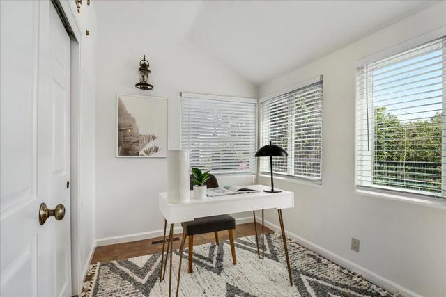 22011 E Cliff Drive, Santa Cruz CA: https://media.crmls.org/mediaz/c47d2ac5-5b7f-4fc4-aed5-5e709b7168af.jpg