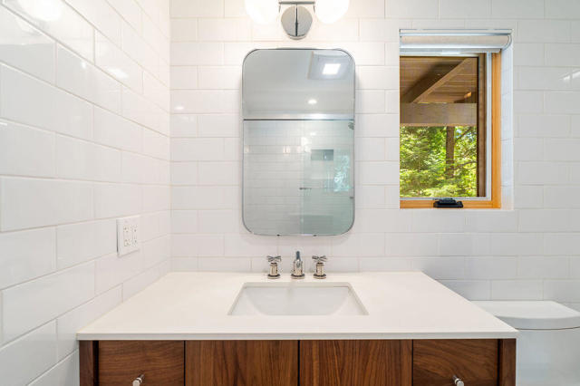 24718 Fern Valley Road, Idyllwild CA: https://media.crmls.org/mediaz/c47f98f6-b54c-49b1-83a0-6b6908772626.jpg