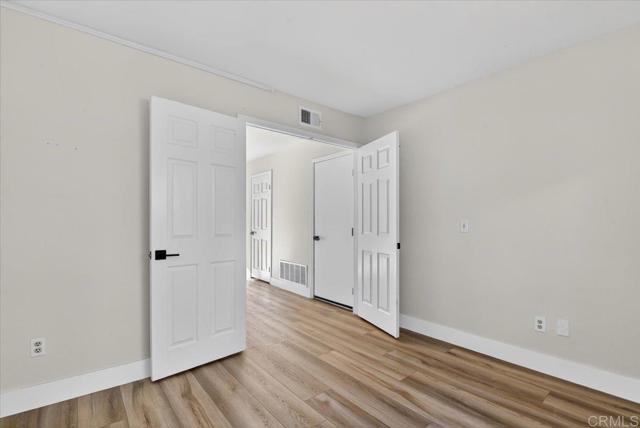 Detail Gallery Image 31 of 42 For 135 Neptune Pl, Escondido,  CA 92026 - 3 Beds | 2 Baths