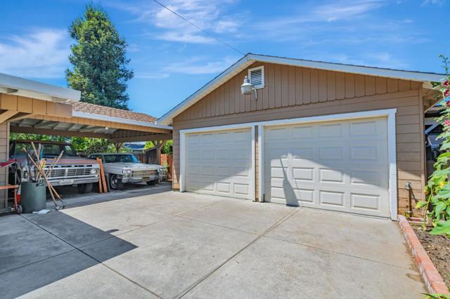 93 Alexander Court, San Jose CA: https://media.crmls.org/mediaz/c4816f7c-b334-464a-83d3-3965bd6f9313.jpg