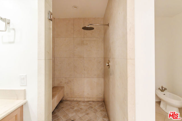 1835 Pandora Avenue, Los Angeles CA: https://media.crmls.org/mediaz/c481ebf6-8076-44a8-98d4-2fdf07ef5777.jpg