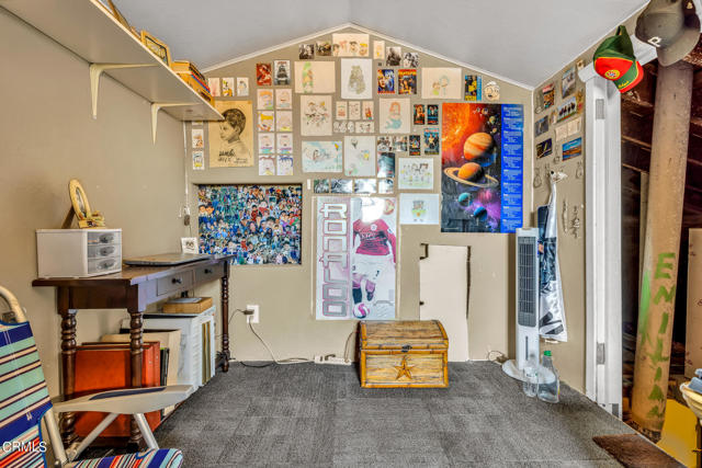 Bonus room in Garage