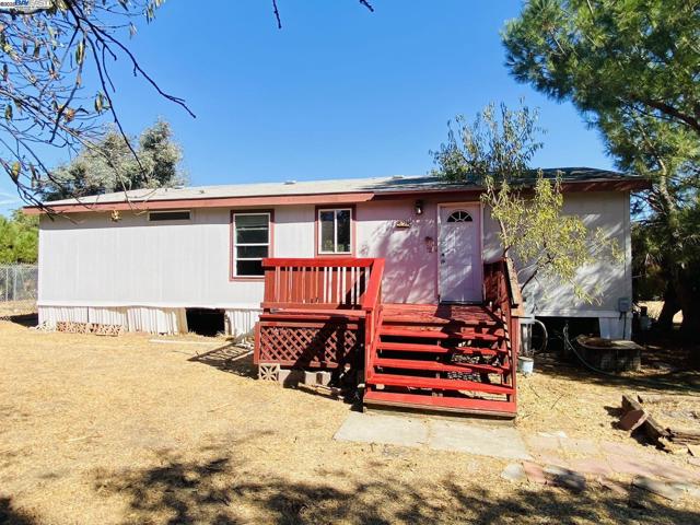 7705 Orford Rd, Stockton CA: https://media.crmls.org/mediaz/c483794b-f274-4633-8b0e-5046c24972c2.jpg