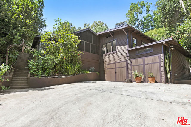 860 Crestwood Terrace, Los Angeles, CA 90042