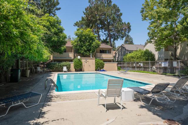 940 Kiely Boulevard, Santa Clara CA: https://media.crmls.org/mediaz/c4843214-71b0-4187-b43e-1fb3051f13d8.jpg