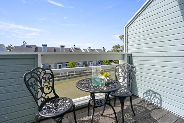 873 Boardwalk Place,  CA: https://media.crmls.org/mediaz/c4848910-c363-4007-be50-30e46979bed3.jpg