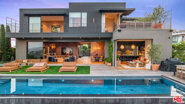 1030 Somera Road, Los Angeles CA: https://media.crmls.org/mediaz/c484e7a3-b996-46c1-861f-7e151b661dee.jpg