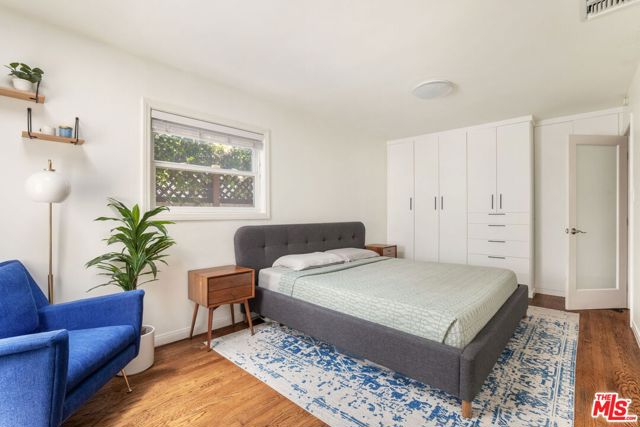 5358 S Centinela Avenue, Los Angeles CA: https://media.crmls.org/mediaz/c4859c0f-9117-4508-b074-e046d9acc149.jpg
