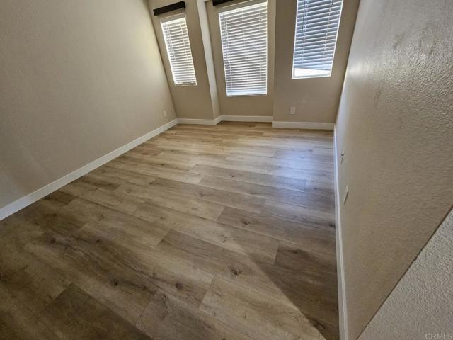 Detail Gallery Image 11 of 15 For 2085 Lakeridge Cir #202,  Chula Vista,  CA 91913 - 2 Beds | 2 Baths