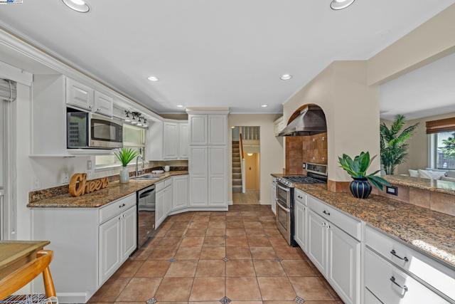 5375 Sandra Way, Livermore CA: https://media.crmls.org/mediaz/c486b475-547a-4314-84a5-8a4d3357fab3.jpg